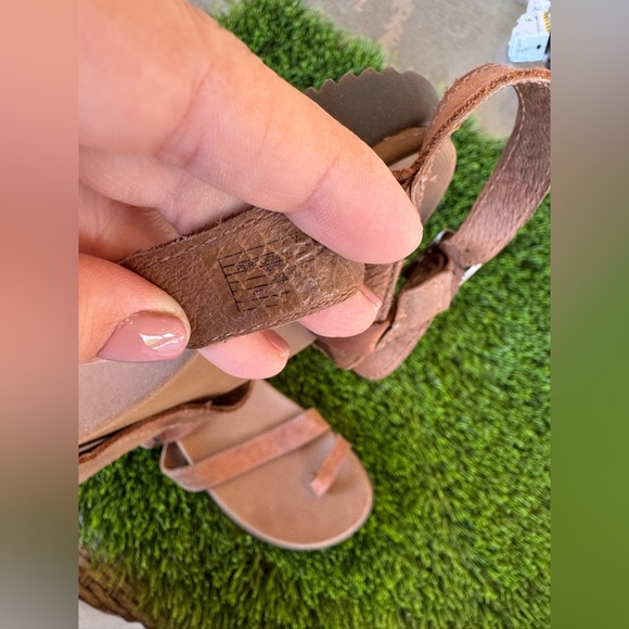 Chaco Sandals - Picture 5 of 7